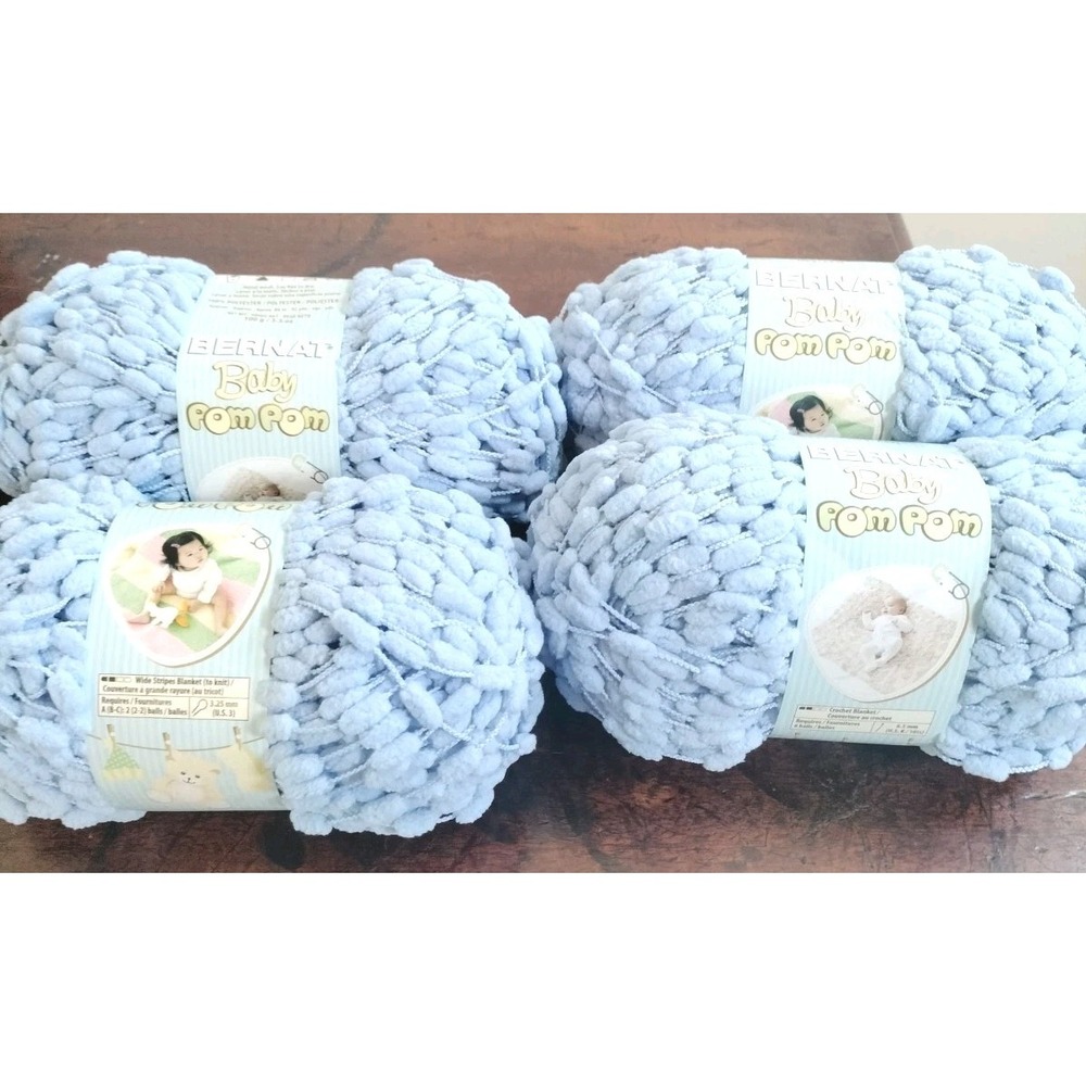 Bernat Baby Pom Pom‎ Yarn Lot of 4 Billowing Blue 22202 Super Bulky 100g Balls